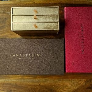 Anastasia exclusive boxes